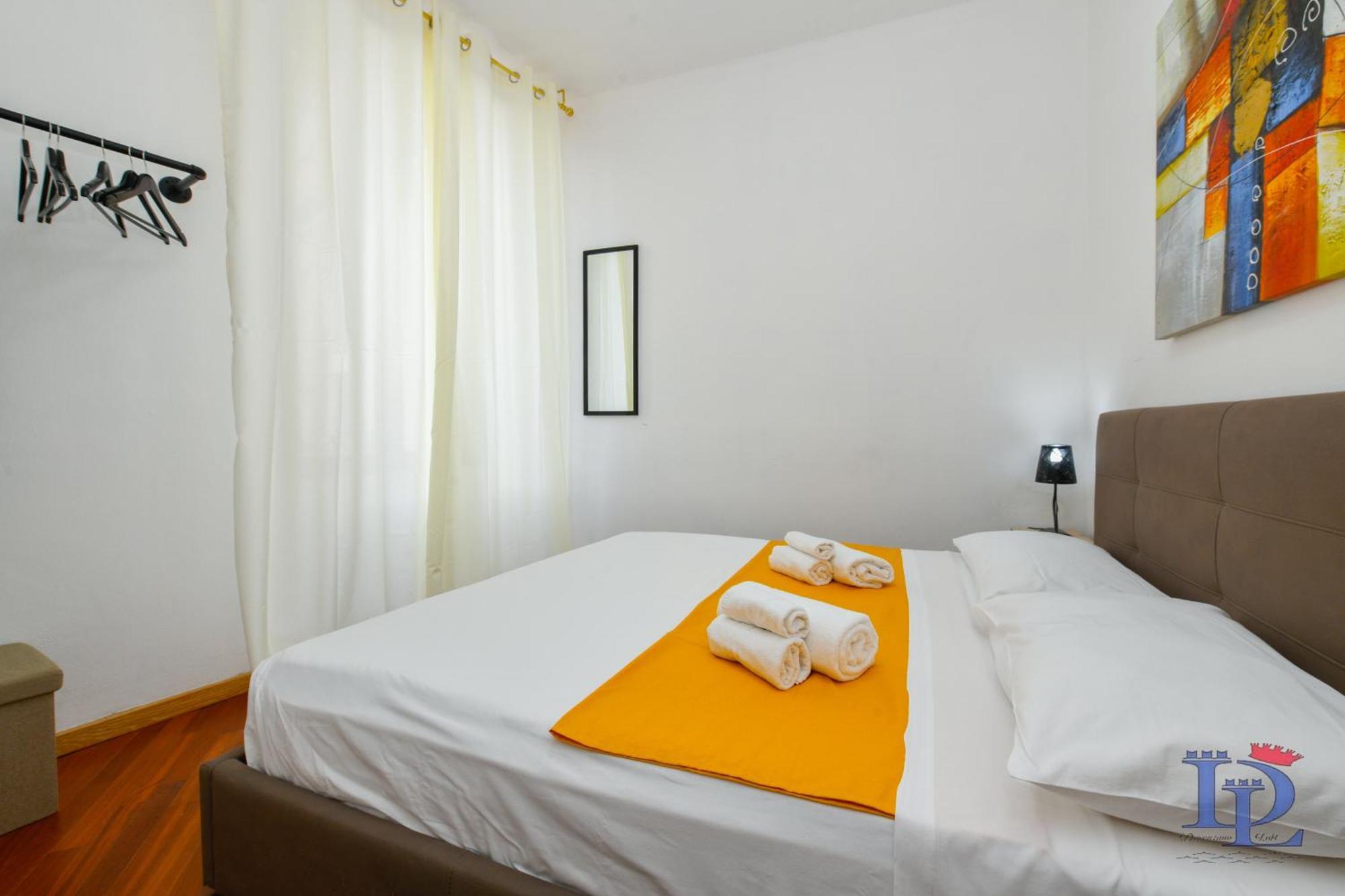 Desenzanoloft Official Partner Marriott Homes & Villas - Let It Be A Dream - Renovation 2025 Lake View Desenzano del Garda Bagian luar foto